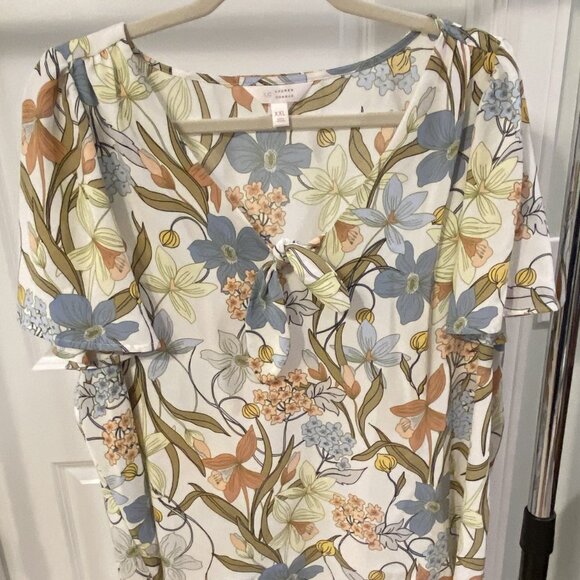 Lauren Conrad Flutter Sleeve Print V-Neck Blouse - Picture 1 of 5